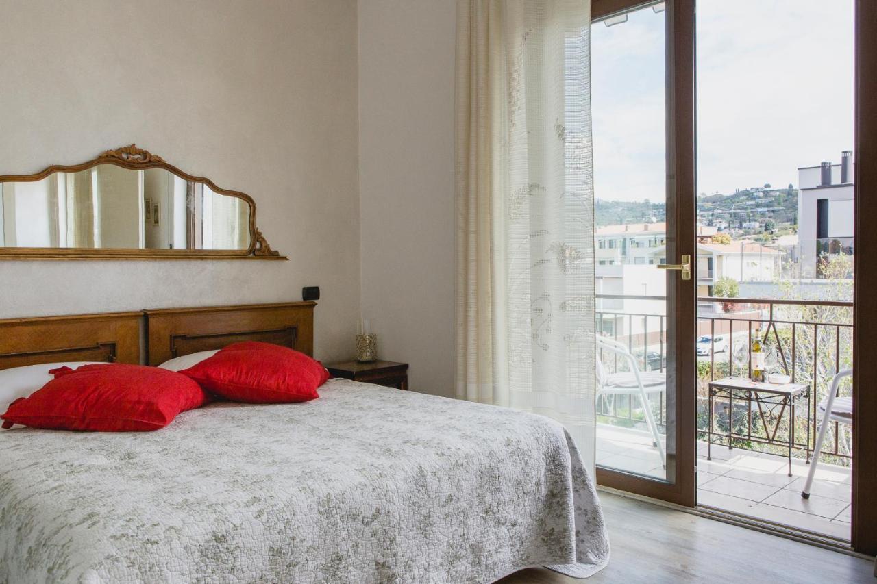 Casa Ginev Room & Apartments Bardolino Luaran gambar
