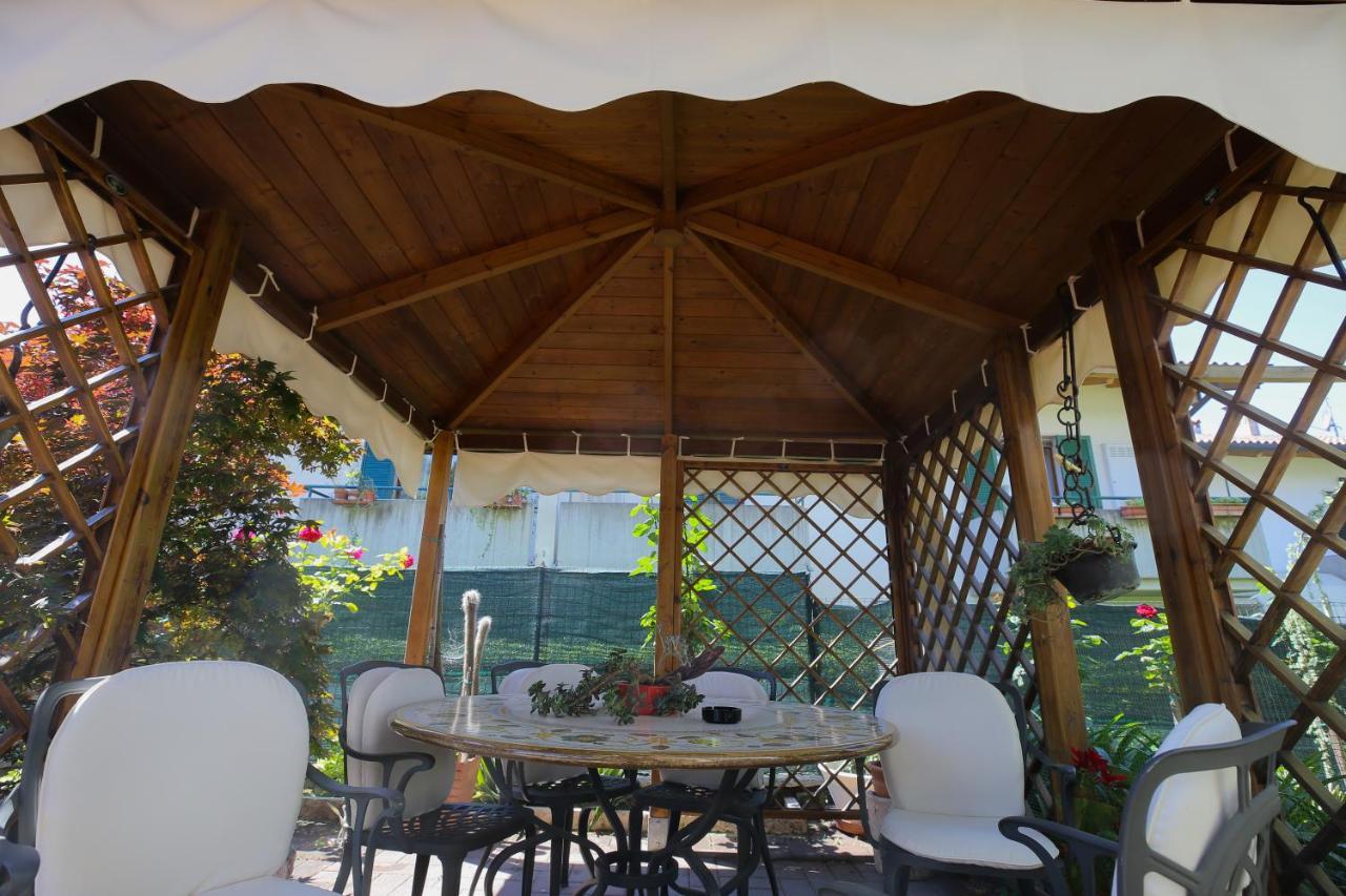 Casa Ginev Room & Apartments Bardolino Luaran gambar